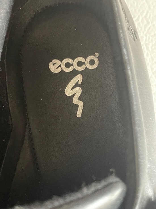 Ecco Men\'s Black Oxfords With Side Buckles. Very Good Condition. Size 7. main image 8